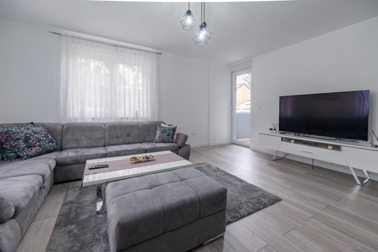 Apartment Aida Сараево Екстериор снимка